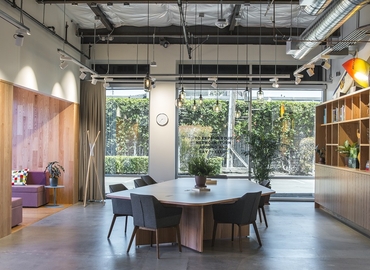 Virtual office space in Chicago, IL, North Sangamon Street 159 (60607) - 1 | MatchOffice.com