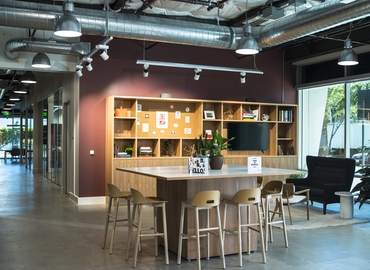 250 m² Business space in Palo Alto, CA, 101 Jefferson Drive (94025) - 0 | MatchOffice
