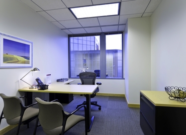 250 m² Business park building up for rent in Philadelphia, PA, 1650 Market Street (19103) - 6 | MatchOffice.com