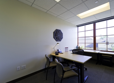 250 m² Business center building available to rent in The Woodlands, TX, 9595 Six Pines (77380) - 6 | MatchOffice.com