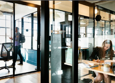 100 m² Business center in San Mateo, CA, Concar Drive 400 (94402) - 1 | MatchOffice.com