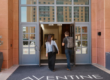 100 m² Business space in San Diego, CA, University Center Lane 8910 (92122) - 1 | MatchOffice
