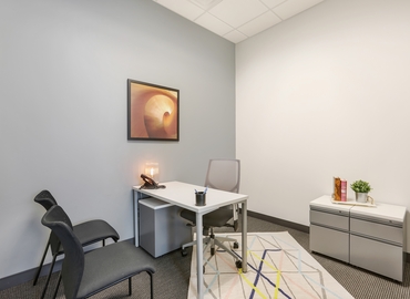 2691 m² Business park in Fort Lauderdale, FL, 2598 East Sunrise Boulevard (33304) - 6 | MatchOffice.com