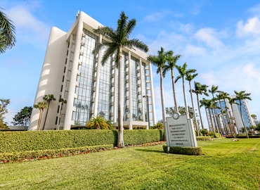 Virtual office space in Miami Dadeland, FL, 2875 NE 191 Street (33180) - 2 | MatchOffice