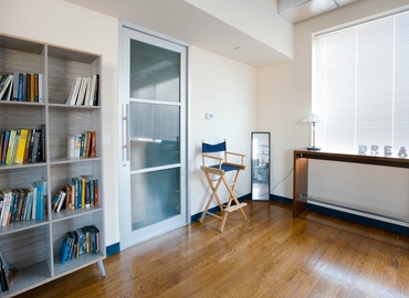 250 m² Business space building up for rent in New York Queens, NY, 3640 37th St  (11101) - 5 | MatchOffice.com