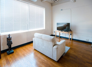 200 m² Coworking space  in New York Queens, NY, 3640 37th St  (11101) - 6 | MatchOffice.com