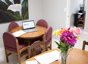 17 m² Convention center in Cleveland, OH, Churchill Hubbard Road 985 (44505) - 4 | MatchOffice.com