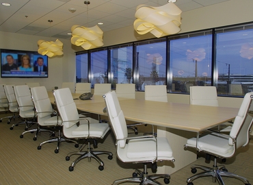 20 m² Conference space in Manhattan Beach	 CA, 1230 Rosecrans Avenue (90266) - 3 | MatchOffice.com