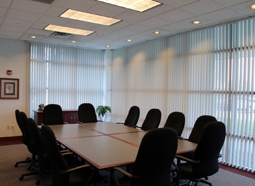400 m² Business center in Chicago, IL, 27475 Ferry Road Warrenvill (60555) - 1 | MatchOffice