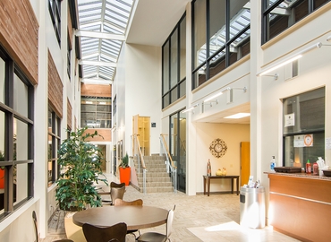 Virtual office in Irvine, CA, 2102 Business Center Drive (92612) - 3 | MatchOffice