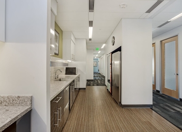 750 m² Shared workspace  in Baltimore, MD, 100 International Drive (21202) - 6 | MatchOffice.com