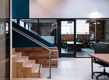50 m² Business space in Los Angeles, CA, 5792 West Jefferson Boulevard (90016) - 1 | MatchOffice.com