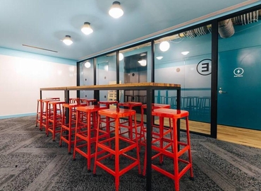 50 m² Business space in Austin, TX, 600 Congress Ave (78701) - 4 | MatchOffice.com