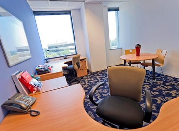 250 m² Shared office in Herndon, VA, 12801 Worldgate Drive (20170) - 2 | MatchOffice.com