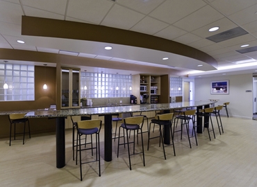 250 m² Shared workspace  in Addison, TX, 15455 Dallas Parkway (75001) - 5 | MatchOffice