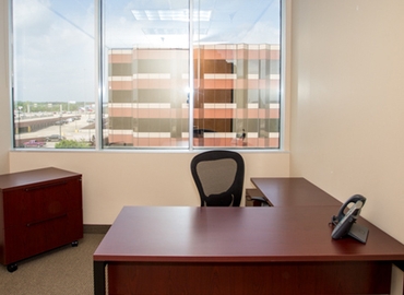 250 m² Shared office  in Houston Central, TX, 16225 Park Ten Place (77084) - 2 | MatchOffice.com