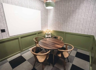 1431 m² Coworking space  in Austin, TX, 3300 N Interstate 35 (78705) - 2 | MatchOffice.com