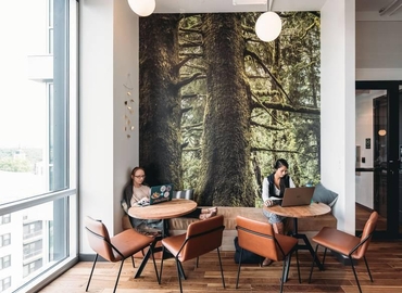 1431 m² Co-working  in Austin, TX, 3300 N Interstate 35 (78705) - 5 | MatchOffice.com