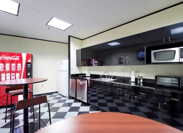 250 m² Coworking space in New Orleans, 201 St. Charles Avenue (70170) - 3 | MatchOffice.com