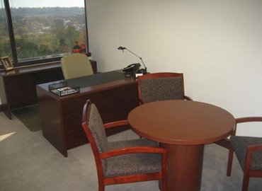 250 m² Shared workspace in Birmingham, AL, 2100 Southbridge Parkway (35209) - 2 | MatchOffice.com