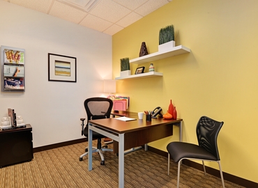 250 m² Shared workspace  in Phoenix, AZ, 2550 W. Union Hills Drive (85027) - 2 | MatchOffice