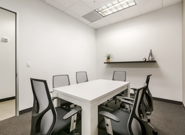 250 m² Co-working  in Fort Lauderdale, FL, 2598 E. Sunrise Blvd (33304) - 6 | MatchOffice.com
