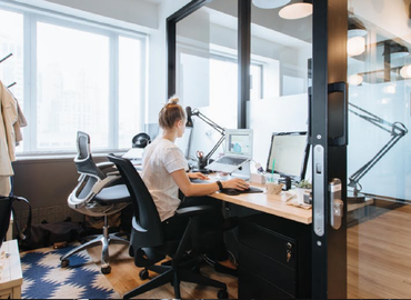 100 m² Shared workspace  in Raleigh, NC, Glenwood Avenue 1 (27603) - 2 | MatchOffice.com