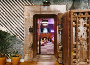 200 m² Co-working  in Miami, FL, Northeast 1st Avenue (33132) - 1 | MatchOffice.com