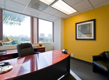 250 m² Coworking  in Miami, FL, Biscayne Blvd. (20801) - 1 | MatchOffice.com