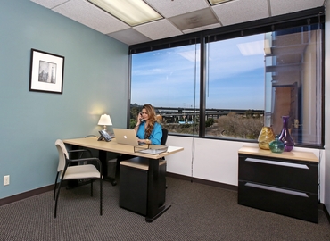250 m² Co-working  in San Diego, CA, 3111 Camino Del Rio North (92108) - 3 | MatchOffice.com