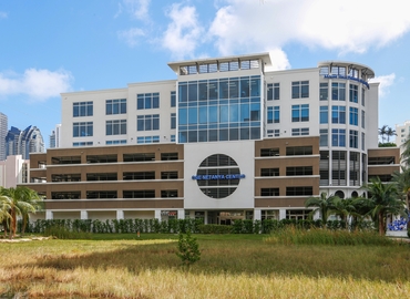250 m² Shared workspace  in Miami, FL, 323 Sunny Isles Blvd (33160) - 8 | MatchOffice.com