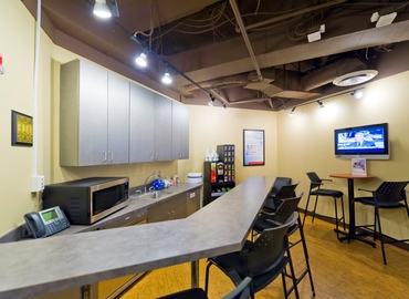 250 m² Coworking  in Denver, CO, 999 18th Street (80202) - 2 | MatchOffice.com