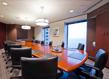 250 m² Coworking  in Chicago, IL, 980 North Michigan Avenue (60611) - 3 | MatchOffice.com