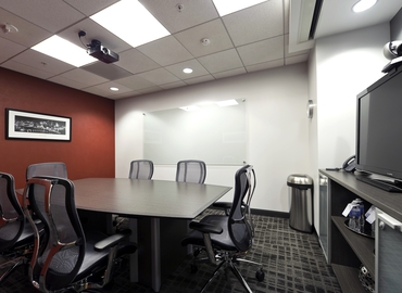 250 m² Shared workspace  in Chicago, IL, 8770 West Bryn Mawr Avenue (60631) - 3 | MatchOffice.com