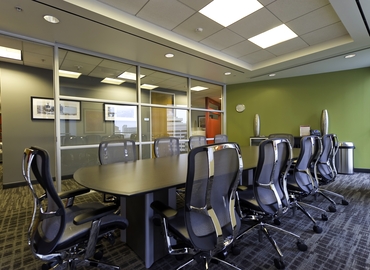 250 m² Co-working  in Chicago, IL, 8770 West Bryn Mawr Avenue (60631) - 4 | MatchOffice.com