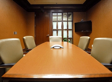 250 m² Co-working  in Raleigh, NC, 3737 Glenwood Avenue (27612) - 4 | MatchOffice.com