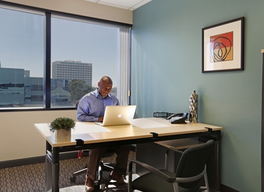 250 m² Shared office in El Segundo, CA, 400 Continental Blvd (90245) - 3 | MatchOffice