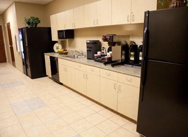250 m² Shared workspace  in Tampa, FL, 8270 Woodland Center Boulevard (33614) - 8 | MatchOffice