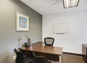 250 m² Shared workspace  in Kansas City, MO, 800 E. 101st Terrace (64131) - 1 | MatchOffice.com