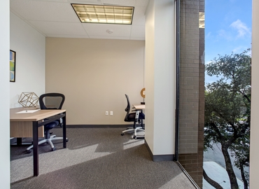 250 m² Coworking  in Austin, TX, 7600 Chevy Chase Drive (78752) - 1 | MatchOffice.com