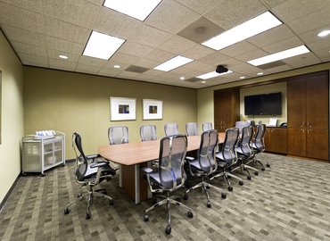 250 m² Co-working  in Overland Park, KS, 7300 West 110th Street (66210) - 3 | MatchOffice.com