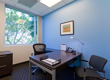 250 m² Shared workspace  in Fort Lauderdale, FL, 6750 North Andrews Avenue (33309) - 2 | MatchOffice.com