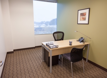 250 m² Shared workspace  in Eden Prairie, MN, 6385 Shady Oak Road (55344) - 4 | MatchOffice.com