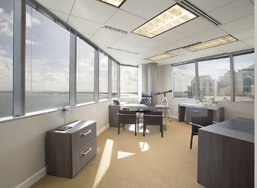 600 m² Shared workspace  in Miami, FL, 1001 Brickell Bay Drive  (33131) - 3 | MatchOffice.com