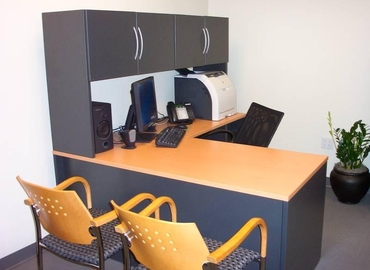 270 m² Coworking space  in Beaverton, OR, 12725 SW Millikan Way (97005) - 3 | MatchOffice.com