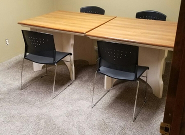 Office 2611 sw 17th st 66604 Topeka, KS