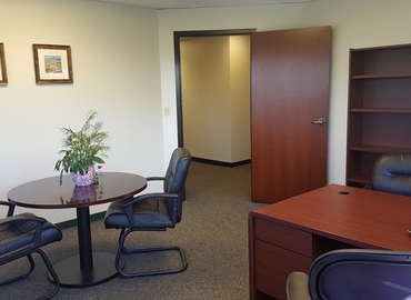 5 m² Shared workspace  in St. Louis, MO, Olive Boulevard (63141) - 3 | MatchOffice.com