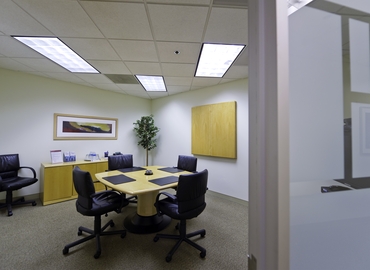 250 m² Shared workspace in Irving, TX, 5605 North MacArthur Boulevard (75038) - 6 | MatchOffice.com