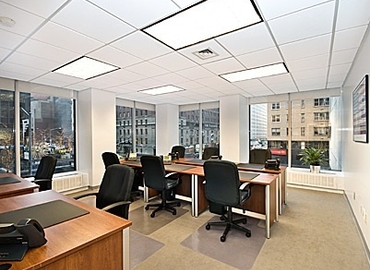 200 m² Shared office in New York Midtown West, NY, The Plaza District - 1350 Avenue of the Americas (55th Street) - 2nd (10019) - 0 | MatchOffice.com