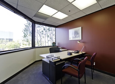 250 m² Coworking  in Costa Mesa, CA, 575 Anton Boulevard (92626) - 4 | MatchOffice.com